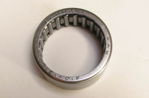 111 401 301 - FRONT END UPPER BEARING